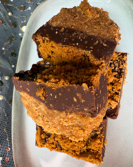 Fresh & Frosted Biscoff Fudge - 200g