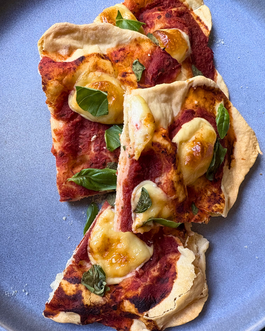 Mina Maria Hand Stretched Margarita Pizza - 320g