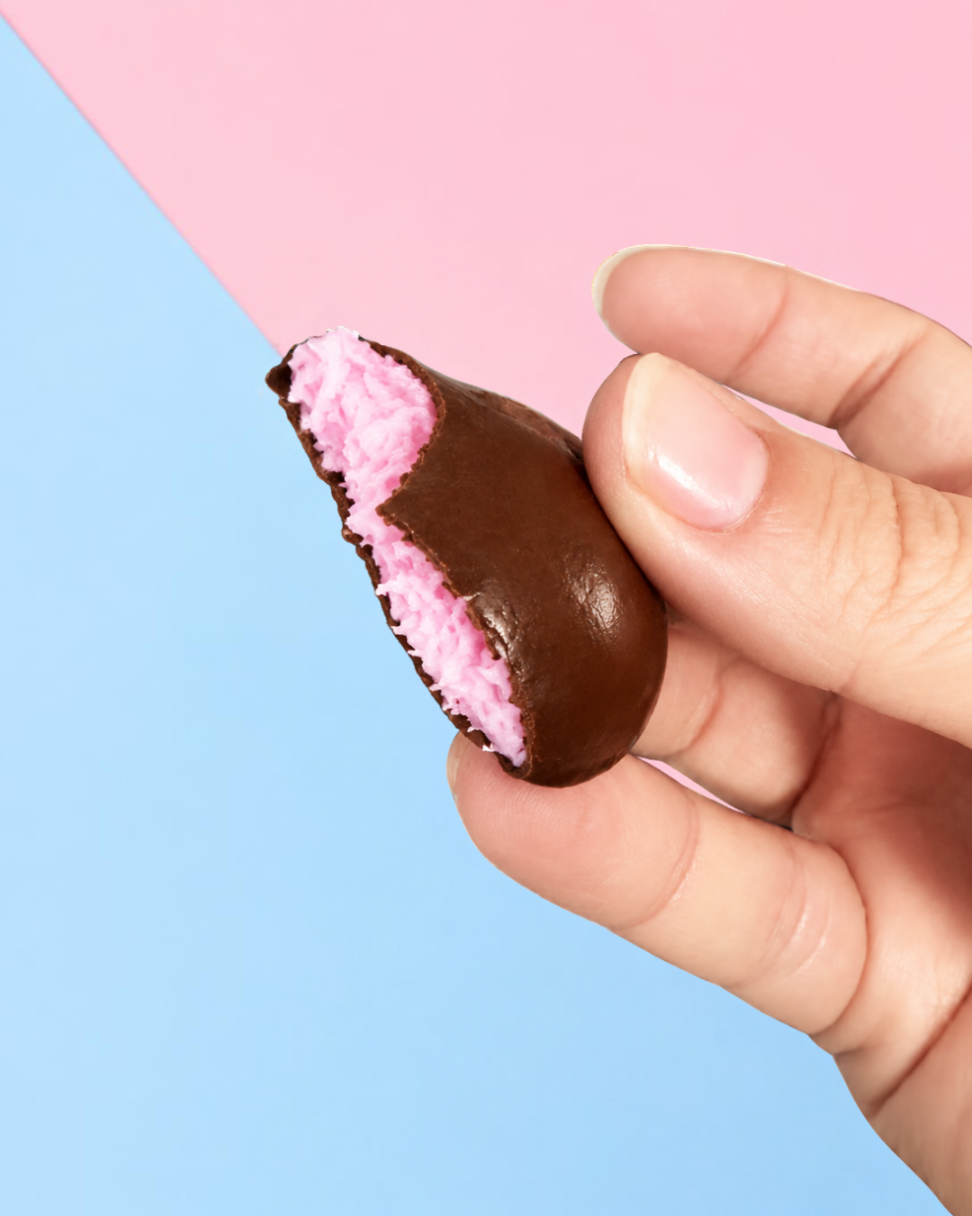 NEW Treat Dreams Creamy Strawberry Classic Bar (70g)