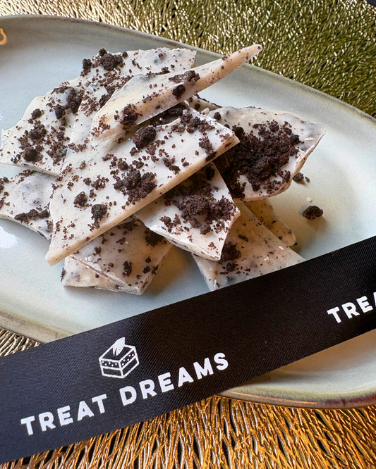 Treat Dreams Cookies & Cream Chocolate Bark (50g)